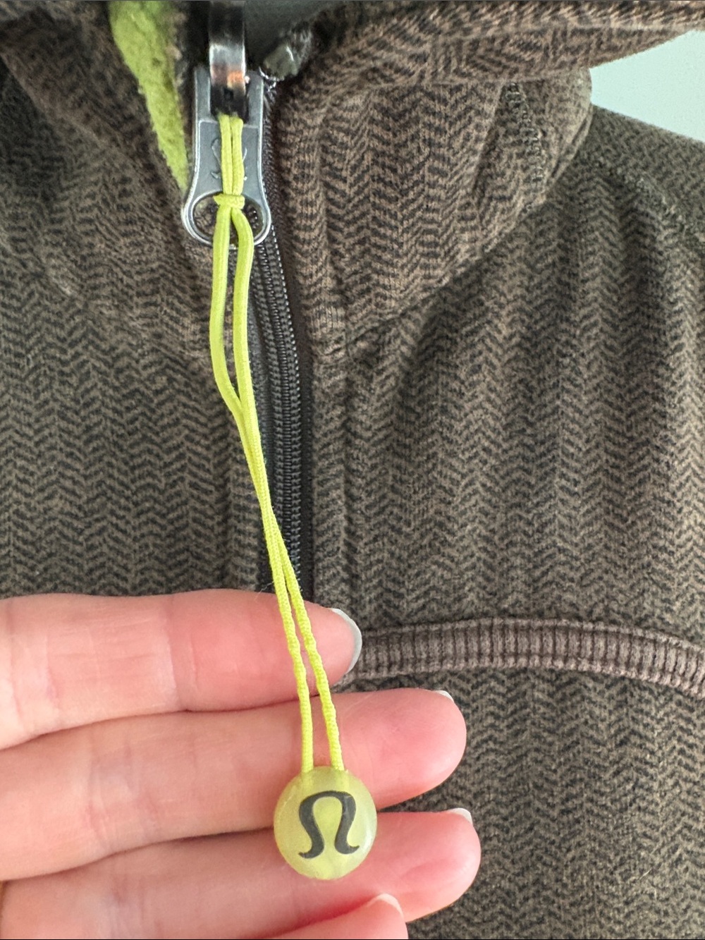 Lululemon Brown Zip-Up Hooded Jacket with Yellow Logo Size 8 Medium - Picture 3 of 6